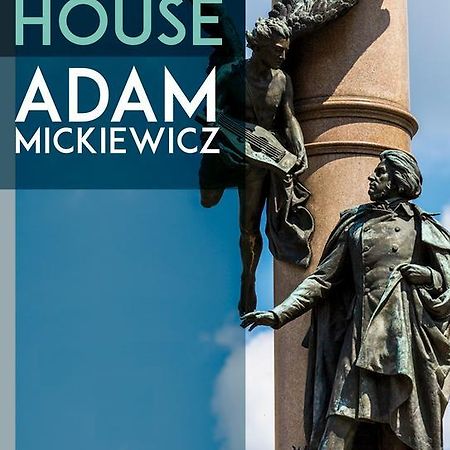 Guest House Adam Mickiewicz Lwów Zewnętrze zdjęcie